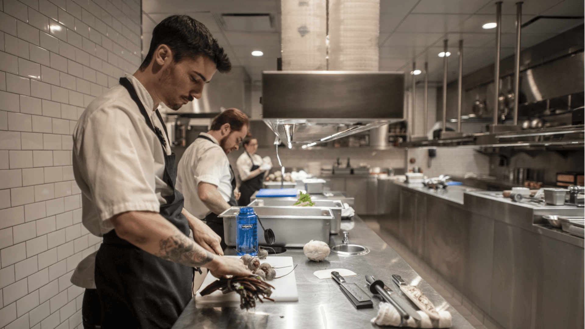 Réouverture du PEQ : impacts sur l’hôtellerie et la restauration au Québec Réouverture du PEQ : impacts sur l’hôtellerie et la restauration au Québec